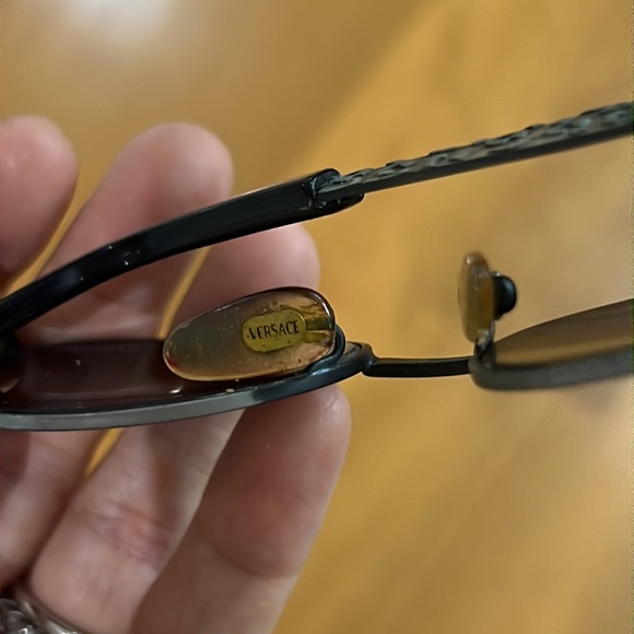 Vintage authentic Versace sunglasses - Picture 4 of 5